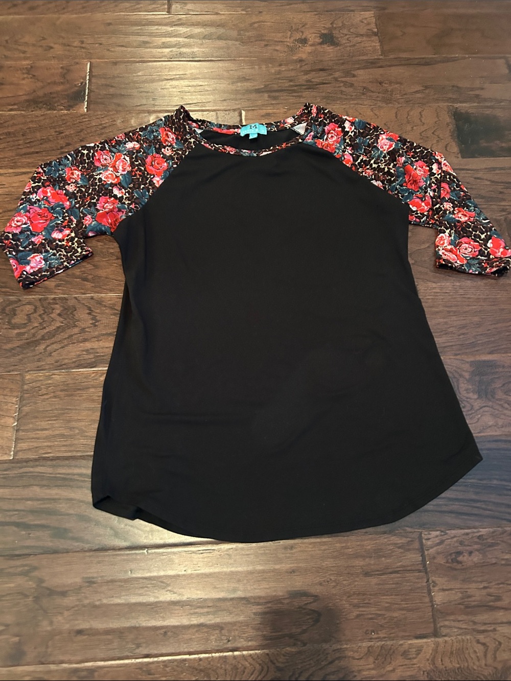 South Main Black Raglan Top with Floral 3/4 Sleeves